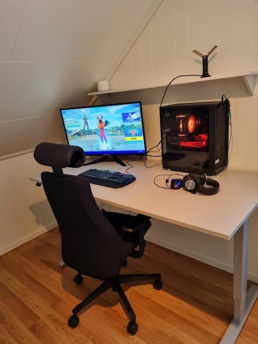 Moderne Hus Med 5 Soverom Og 2 Bad Pa Hidra Rasvag