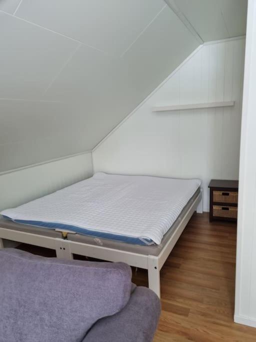 Vakantiehuis Moderne Hus Med 5 Soverom Og 2 Bad Pa Hidra Rasvag