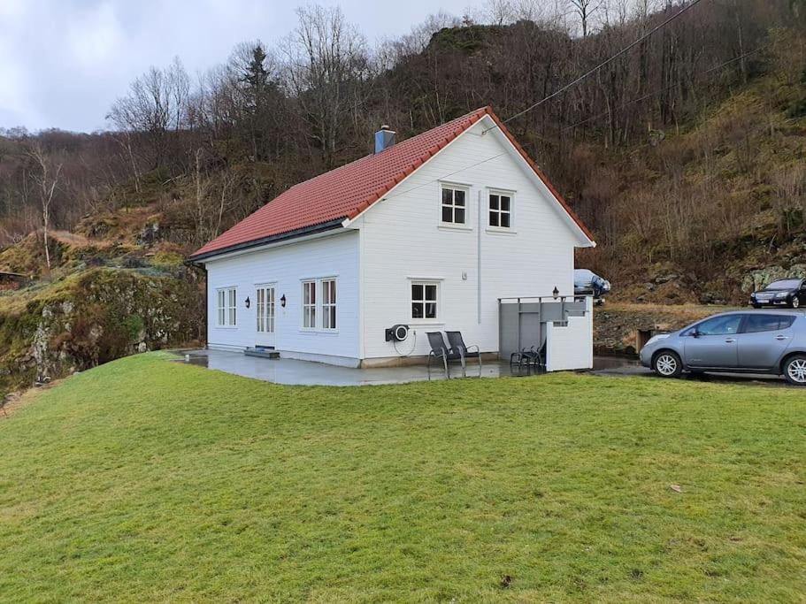 Moderne Hus Med 5 Soverom Og 2 Bad Pa Hidra * Rasvag
